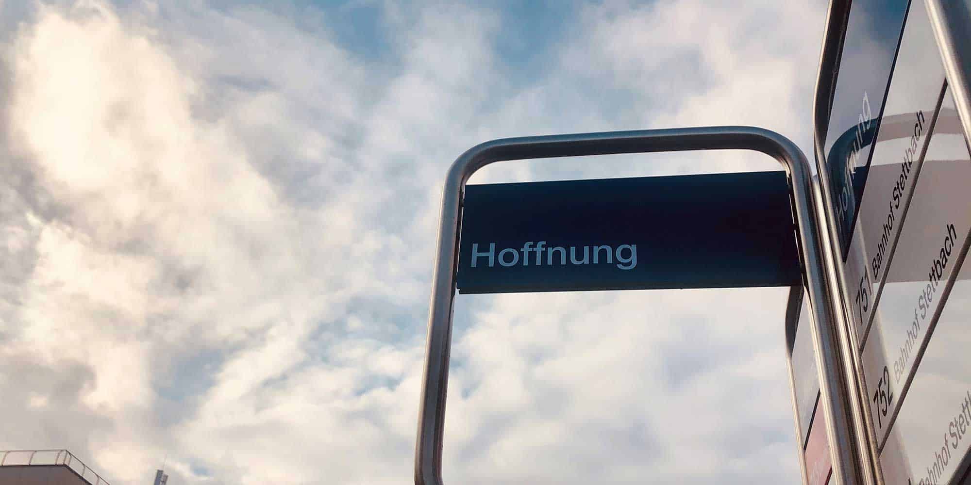 Blick auf die VBG-Haltestelle Hoffnung in Dübendorf